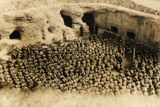 ���I�푈��Ձ@���{���R�k�Ɨہ@�����s�@�i���a�P�X.�P�O�j