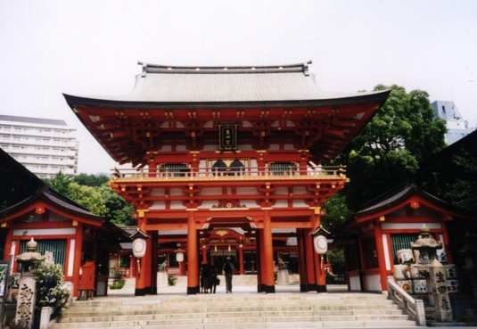 ���c�_�Ёi�k�Ќ�j�@�_�ˎs�@�i�����P�P.�X�j<br />�@�@�_�ˎs�̐��c�_�Ђ́uⷁv�u���c�֐��v���̗w�ցA��_��k�БO��̎ʐ^���������̂Ōf���Ă݂��B���h�ɏC������A�uⷂ̔~�v�u�����̈�v�����ۑ�����Ă���B�@