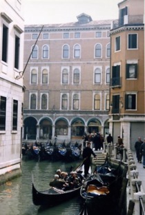 �C�^���A�@�x�j�X�@�S���h��