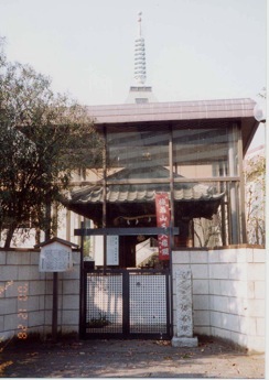 「隅田川」梅若堂<br /> 墨田区堤通 木母寺 (平12.12)