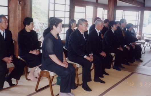 ����R�R����A�n�c�Q�V����@�v�ɏW�܂����l���ƈꑰ�@�i���P�Q.�X�j