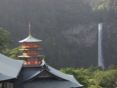 �O�d�̓��Ɠߒq�̑�